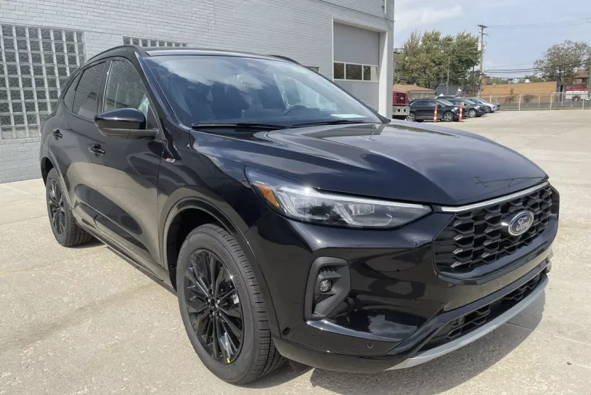 2026 Ford Escape ST-Line Elite photo 1