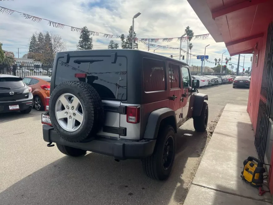2015 Jeep Wrangler Unlimited Sport photo 1