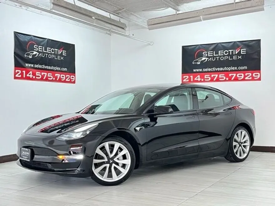 2021 Tesla Model 3 Standard Range Plus photo 1
