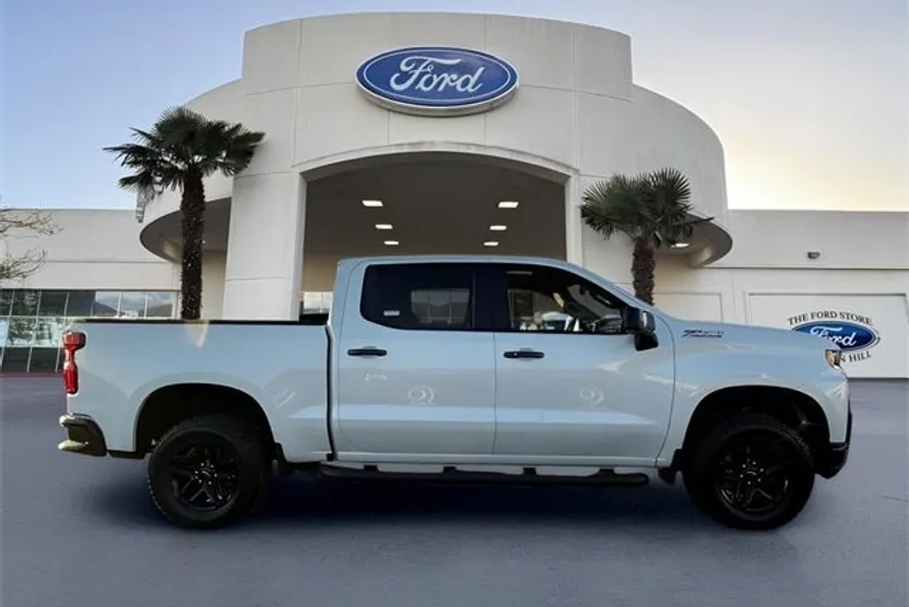 2021 Chevrolet Silverado 1500 LT Trail Boss photo 1