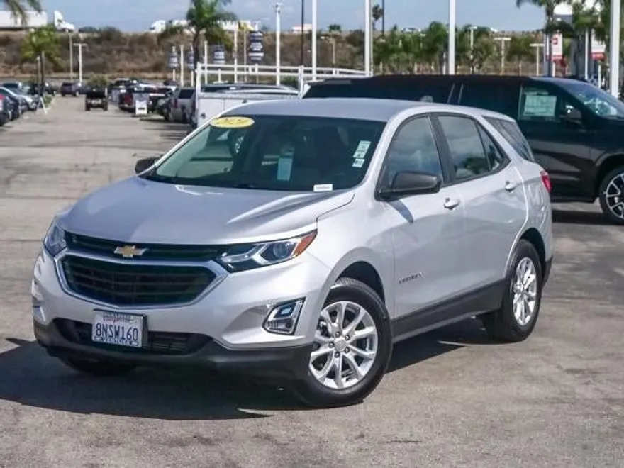 2020 Chevrolet Equinox LS photo 1