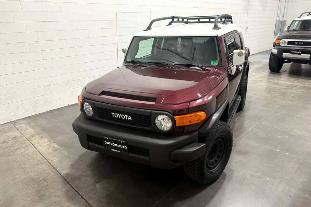 2007 Toyota FJ Cruiser Base photo 1