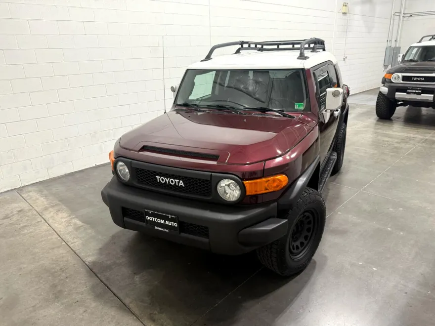 2007 Toyota FJ Cruiser Base photo 1