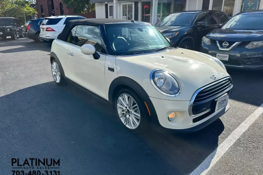 2017 Mini Cooper Convertible photo 1