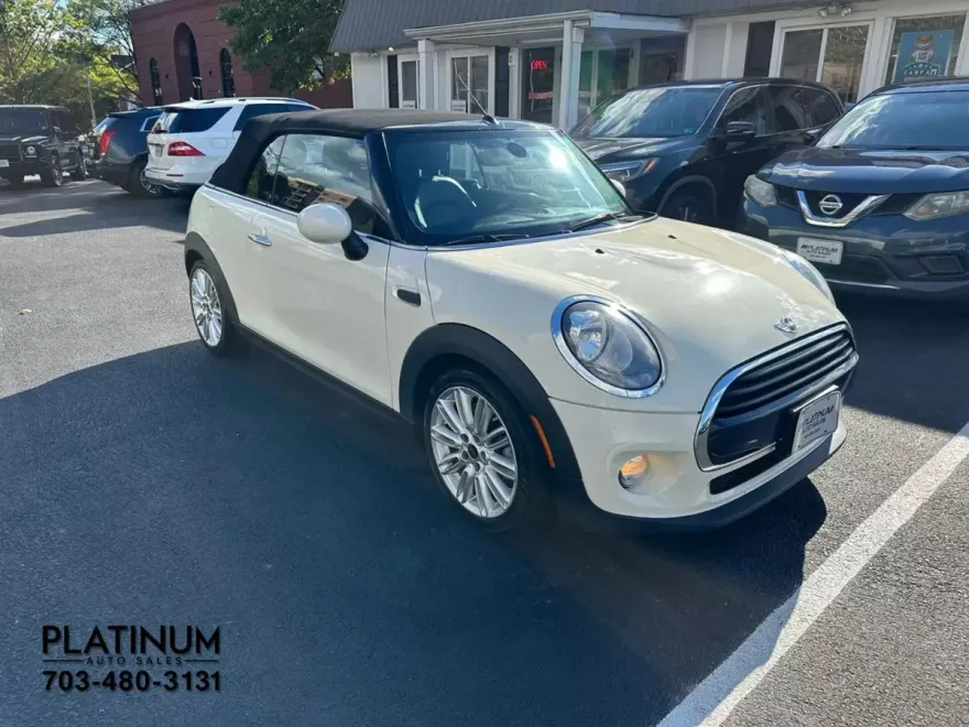 2017 Mini Cooper Convertible photo 1