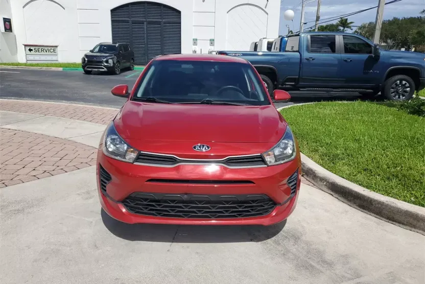 2021 Kia Rio S photo 1