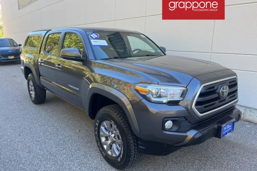 2018 Toyota Tacoma SR5 photo 1