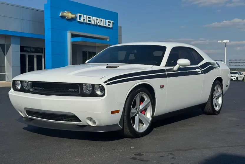 2012 Dodge Challenger SRT8 392 photo 1
