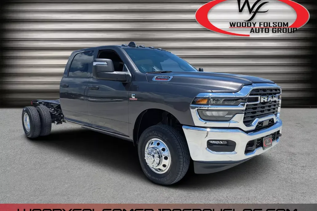 2025 Ram 3500 Tradesman photo 1