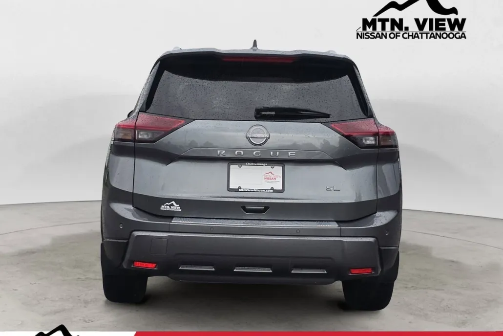 2024 Nissan Rogue SL photo 1