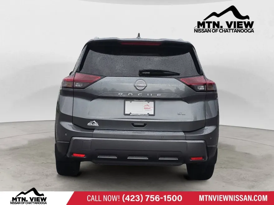 2024 Nissan Rogue SL photo 1