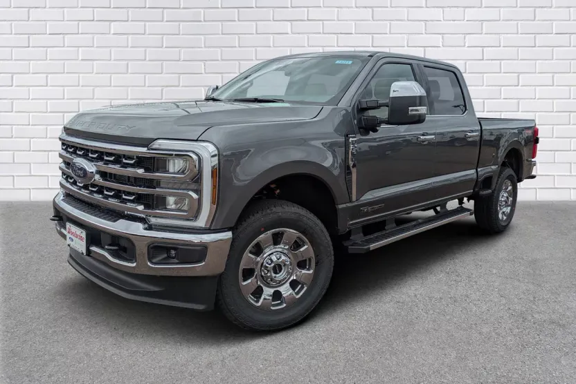 2026 Ford F-250 Lariat photo 1