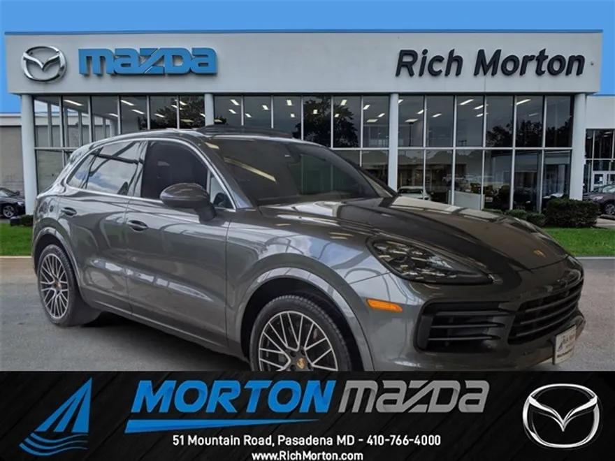 2019 Porsche Cayenne S photo 1