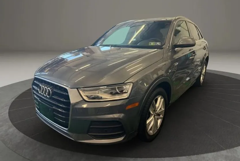 2016 Audi Q3 Premium Plus photo 1