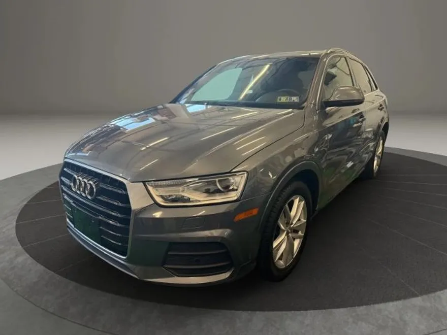 2016 Audi Q3 Premium Plus photo 1