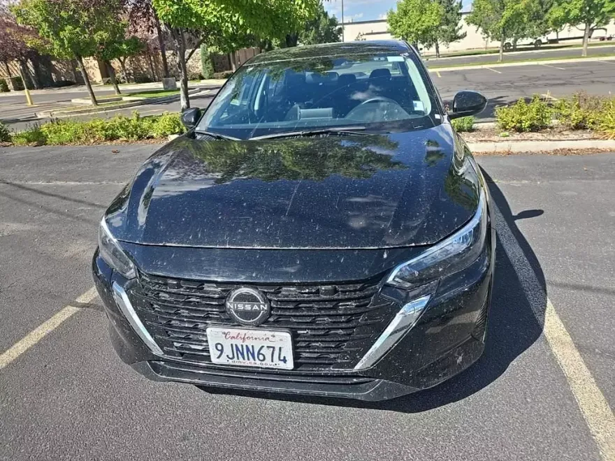 2024 Nissan Sentra SV photo 1