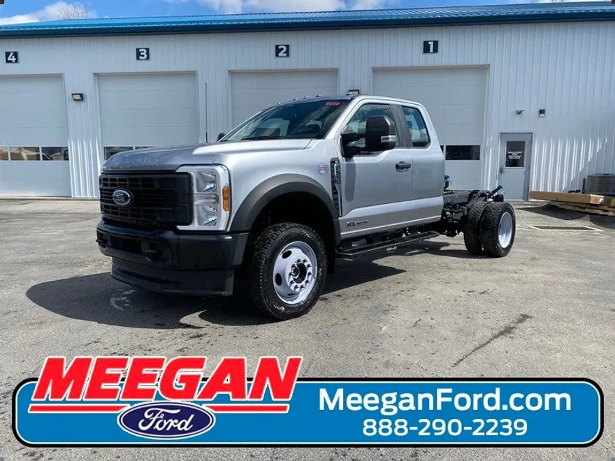 2024 Ford F-550 XL photo 1