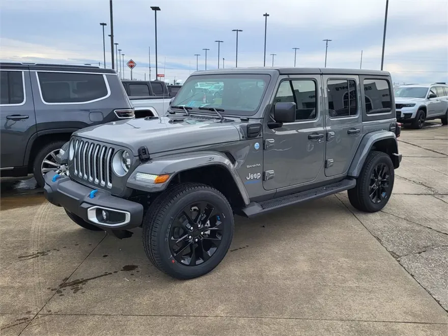 2023 Jeep Wrangler 4xe Sahara Sport photo 1