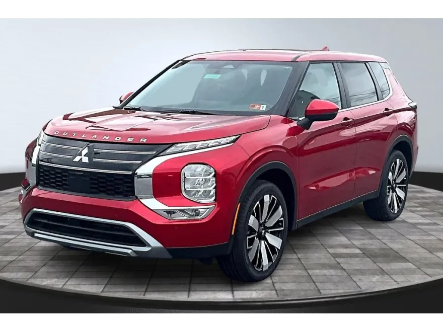 2025 Mitsubishi Outlander SE photo 1