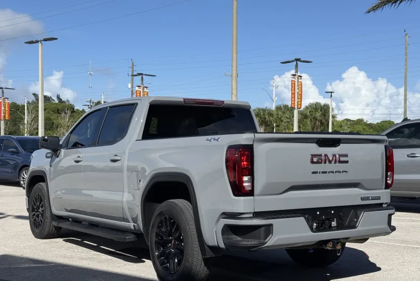 2024 Gmc Sierra 1500 Elevation photo 1