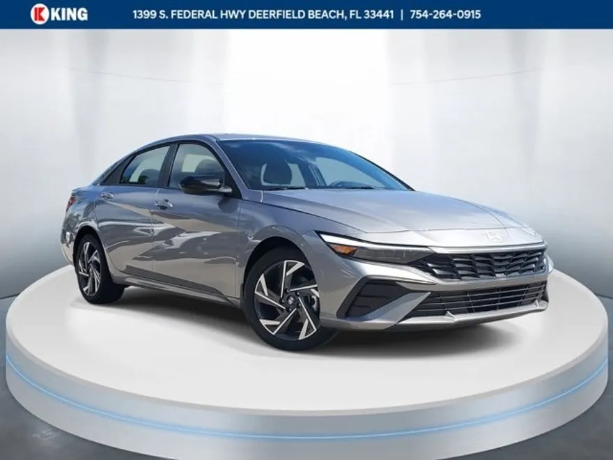 2025 Hyundai Elantra SEL Sport photo 1