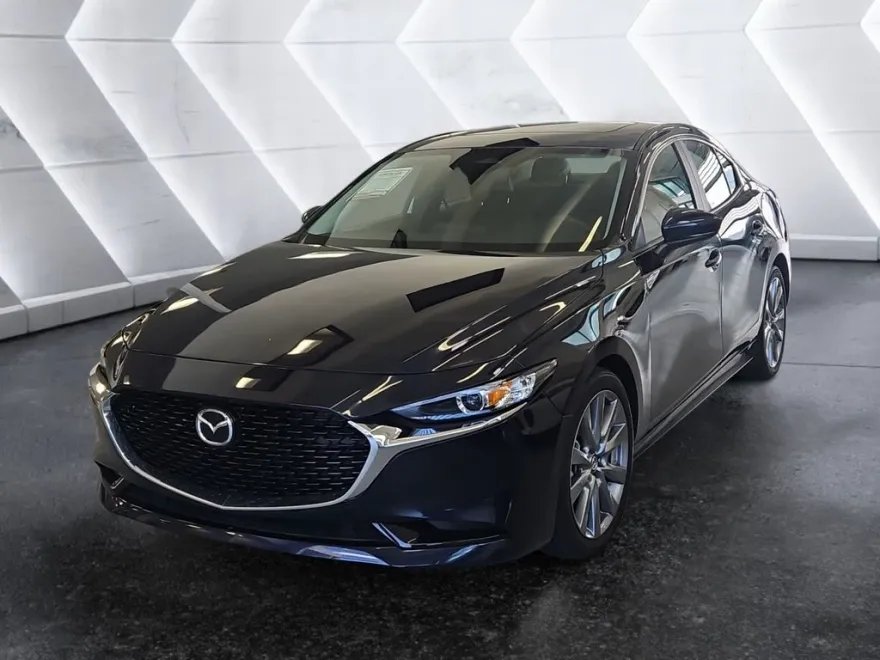 2024 Mazda Mazda3 2.5 s Preferred photo 1