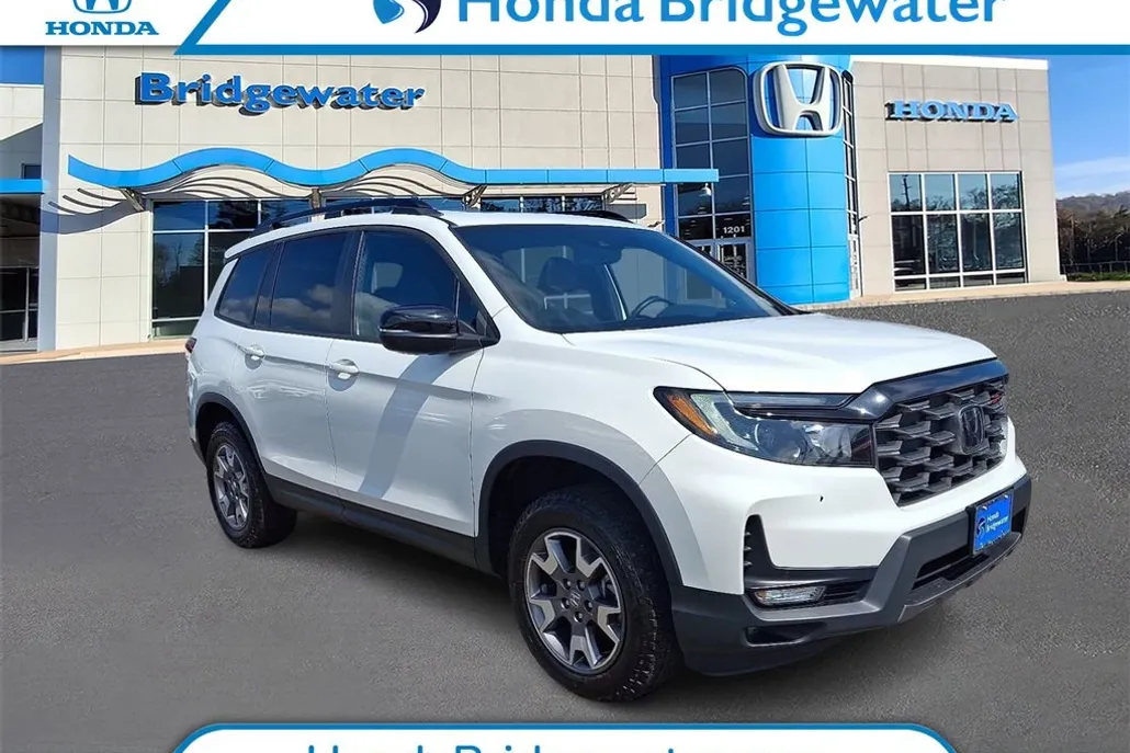2022 Honda Passport TrailSport photo 1