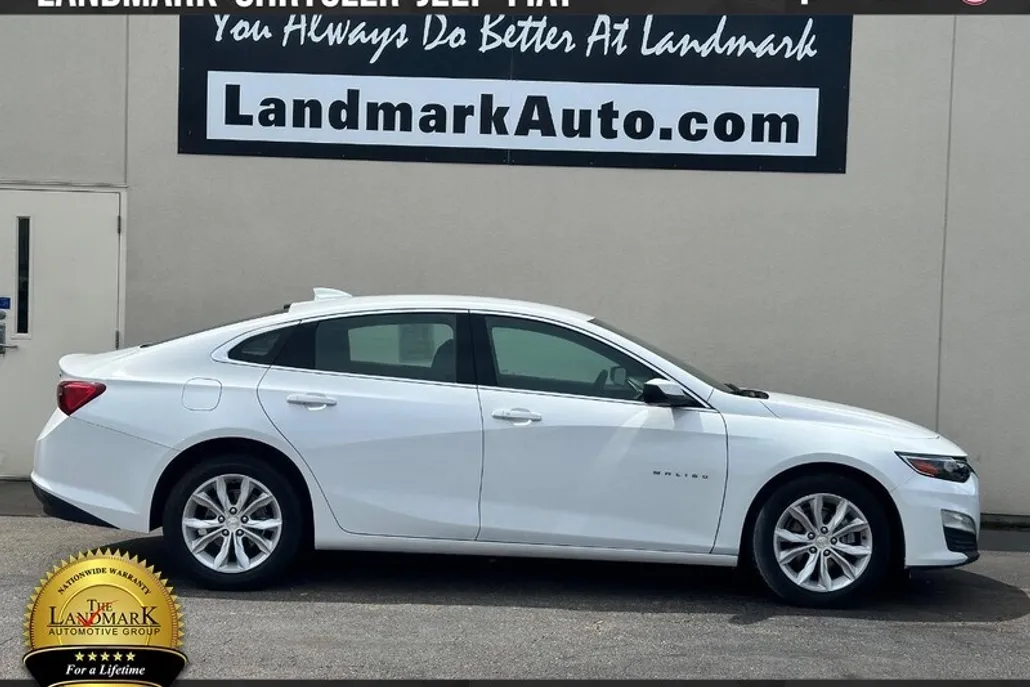 2024 Chevrolet Malibu 1LT photo 1