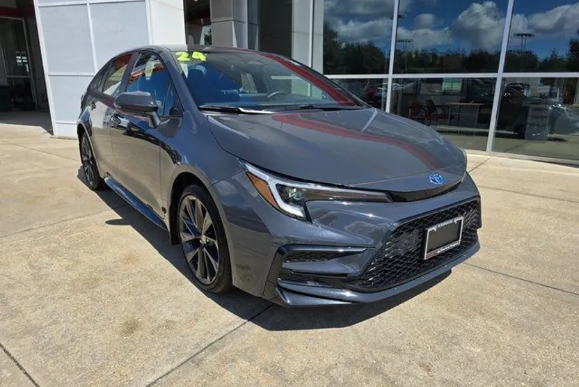 2024 Toyota Corolla Hybrid SE photo 1