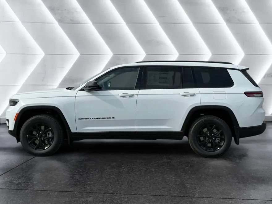 2025 Jeep Grand Cherokee Altitude X photo 1