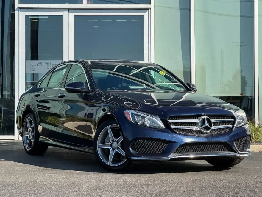 2016 Mercedes Benz C 300 4MATIC Sedan photo 1
