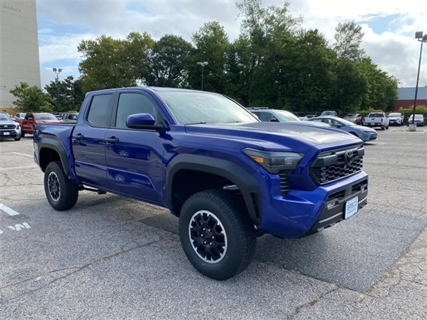 2025 Toyota Tacoma TRD Off-Road 4x4 Double Cab photo 1