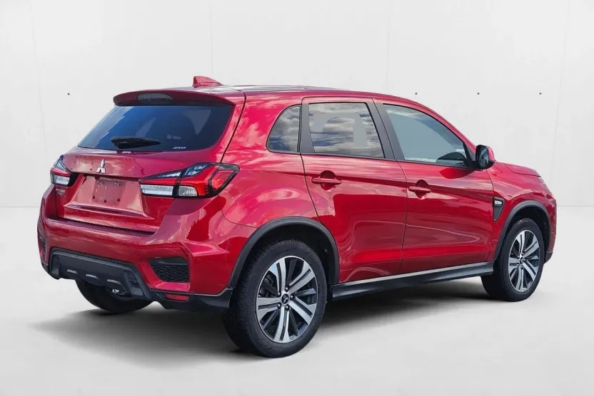 2024 Mitsubishi Outlander Sport S photo 1