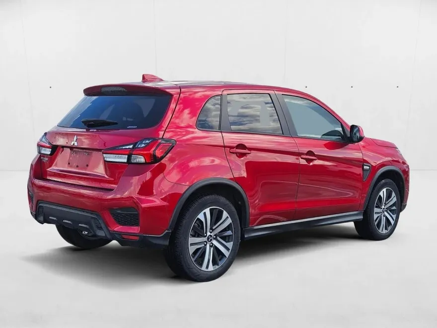 2024 Mitsubishi Outlander Sport S photo 1
