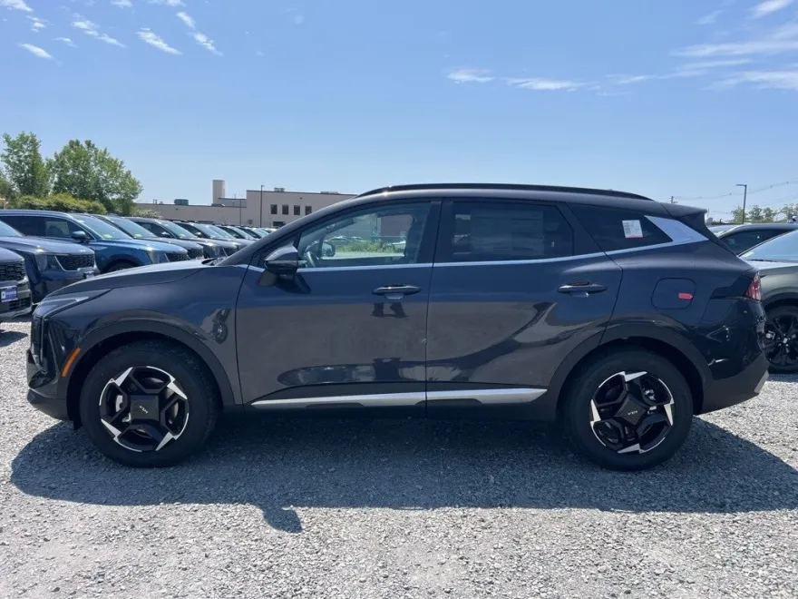 2026 Kia Sportage EX photo 1