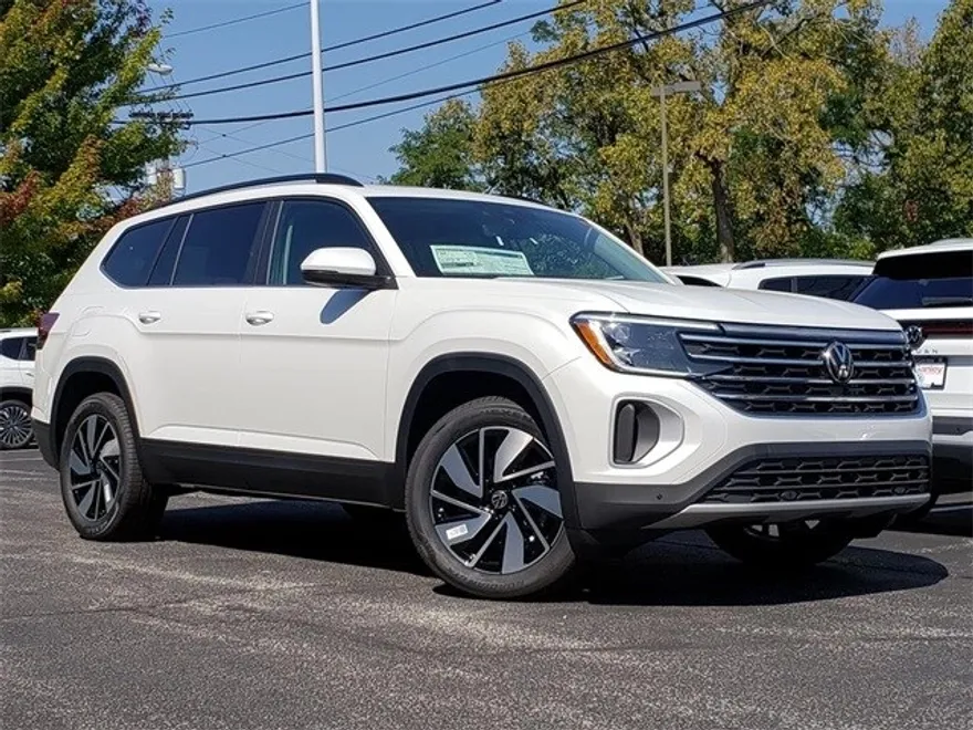 2026 Volkswagen Atlas SE Technology photo 1
