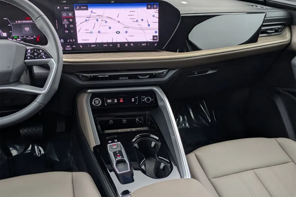 2025 Audi Q5 Premium photo 1