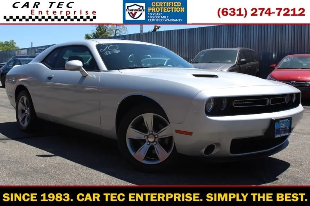 2020 Dodge Challenger SXT photo 1