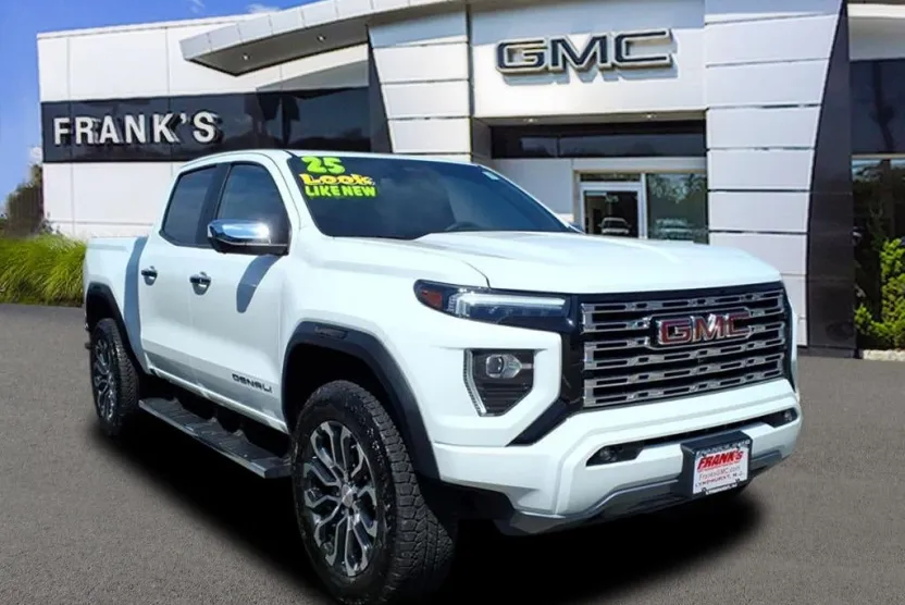 2025 Gmc Canyon Denali photo 1