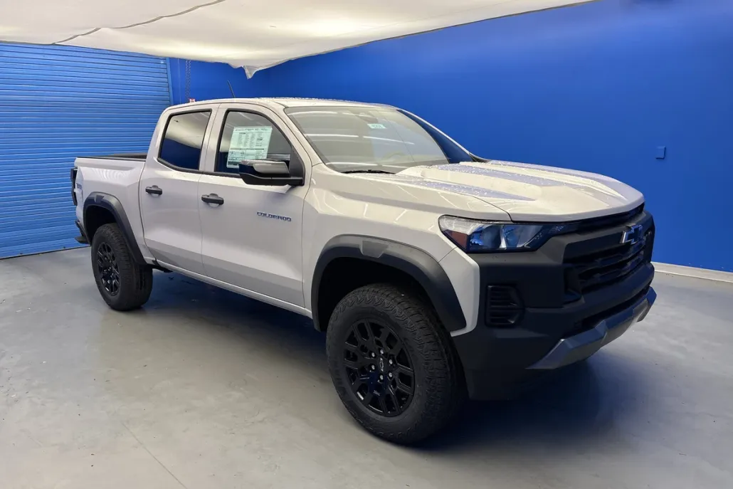2026 Chevrolet Colorado Trail Boss photo 1