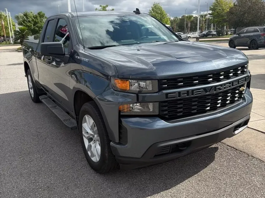 2020 Chevrolet Silverado 1500 Custom photo 1
