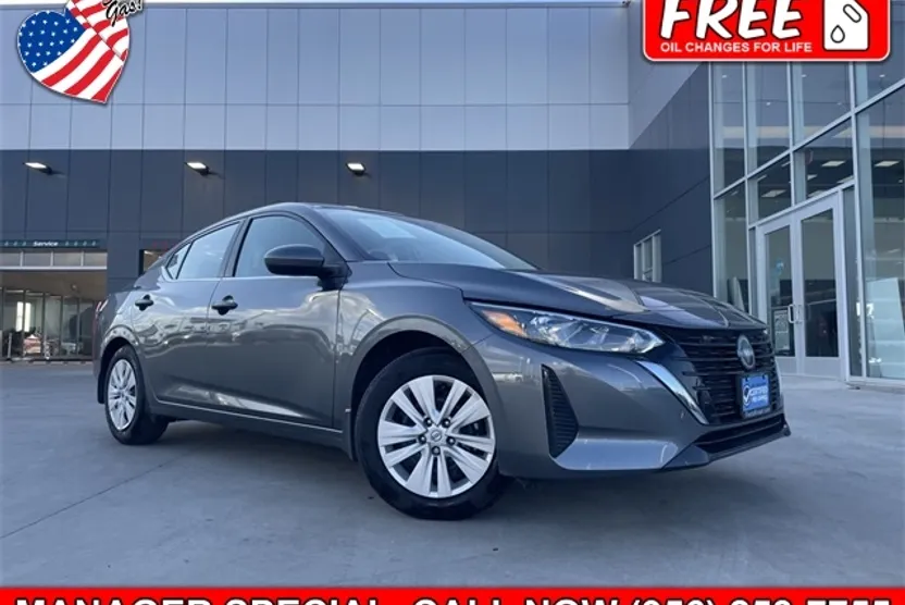 2025 Nissan Sentra S photo 1