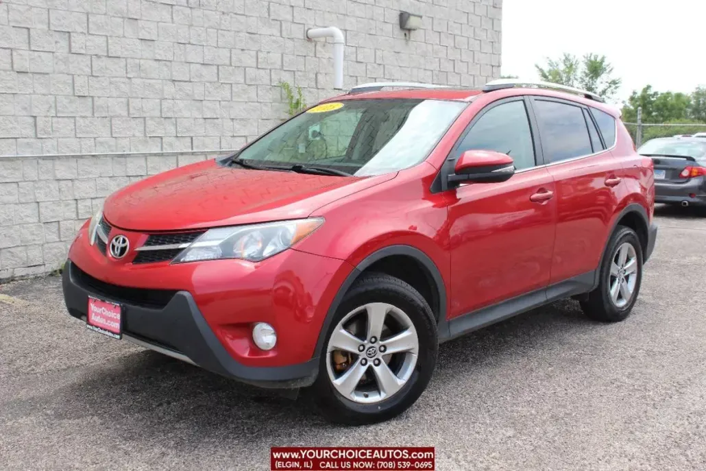 2015 Toyota RAV4 XLE photo 1