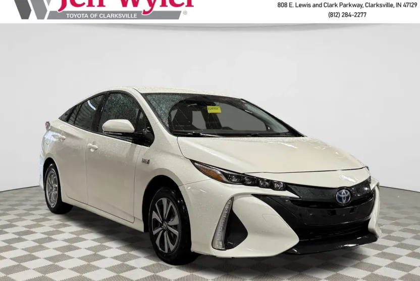 2018 Toyota Prius Prime Plus photo 1