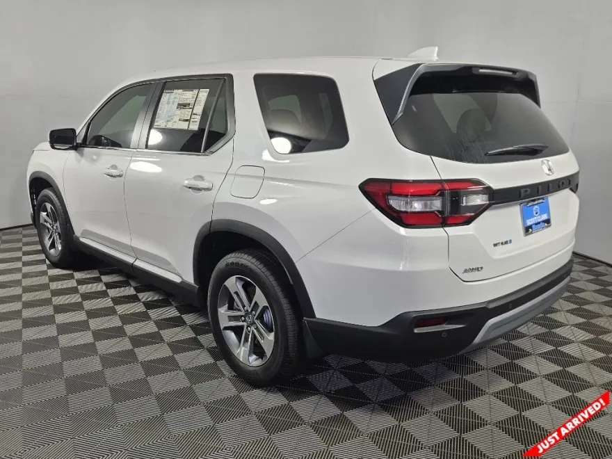 2025 Honda Pilot EX-L photo 1