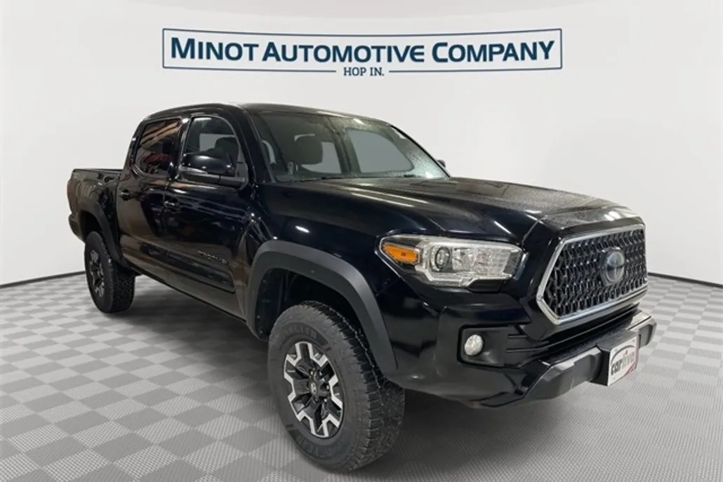 2018 Toyota Tacoma TRD Off-Road photo 1