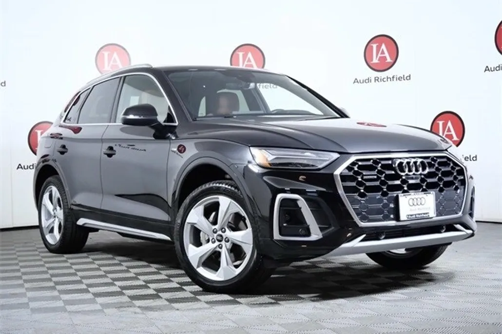 2024 Audi Q5 45 S line Premium photo 1