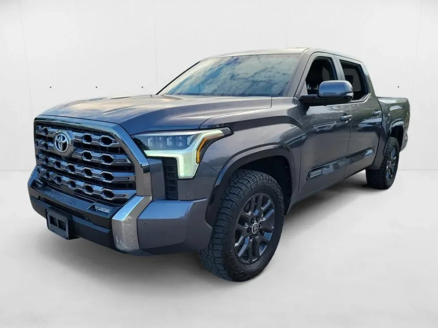 2024 Toyota Tundra Platinum photo 1
