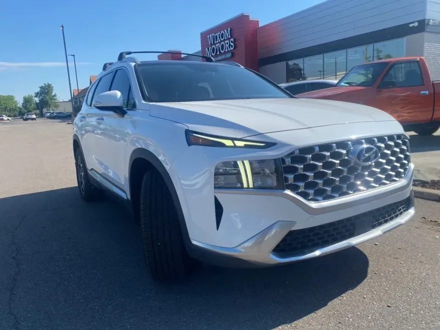 2022 Hyundai Santa Fe SEL Premium photo 1
