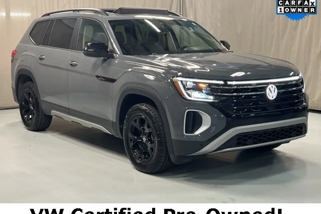 2025 Volkswagen Atlas Peak Edition SE photo 1